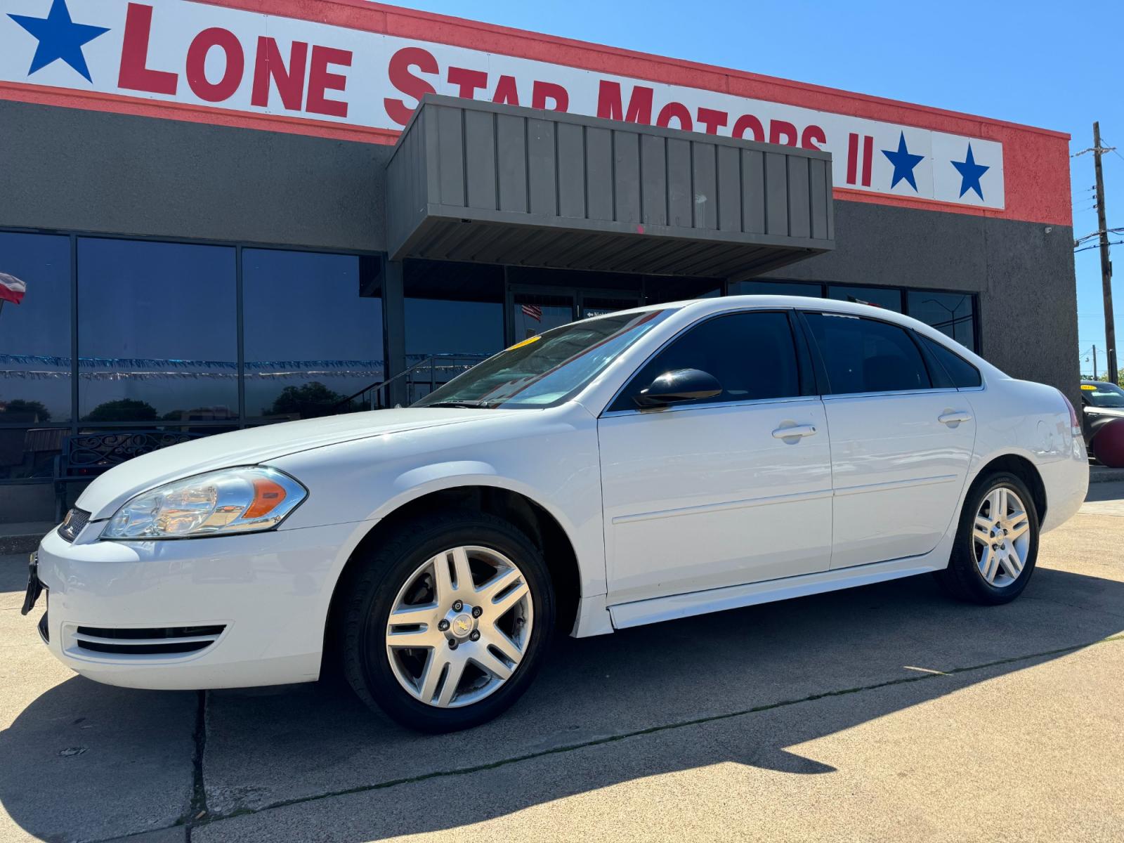 2016 WHITE CHEVROLET IMPALA LIMITED LT (2G1WB5E3XG1) , located at 5900 E. Lancaster Ave., Fort Worth, TX, 76112, (817) 457-5456, 0.000000, 0.000000 - Photo #0